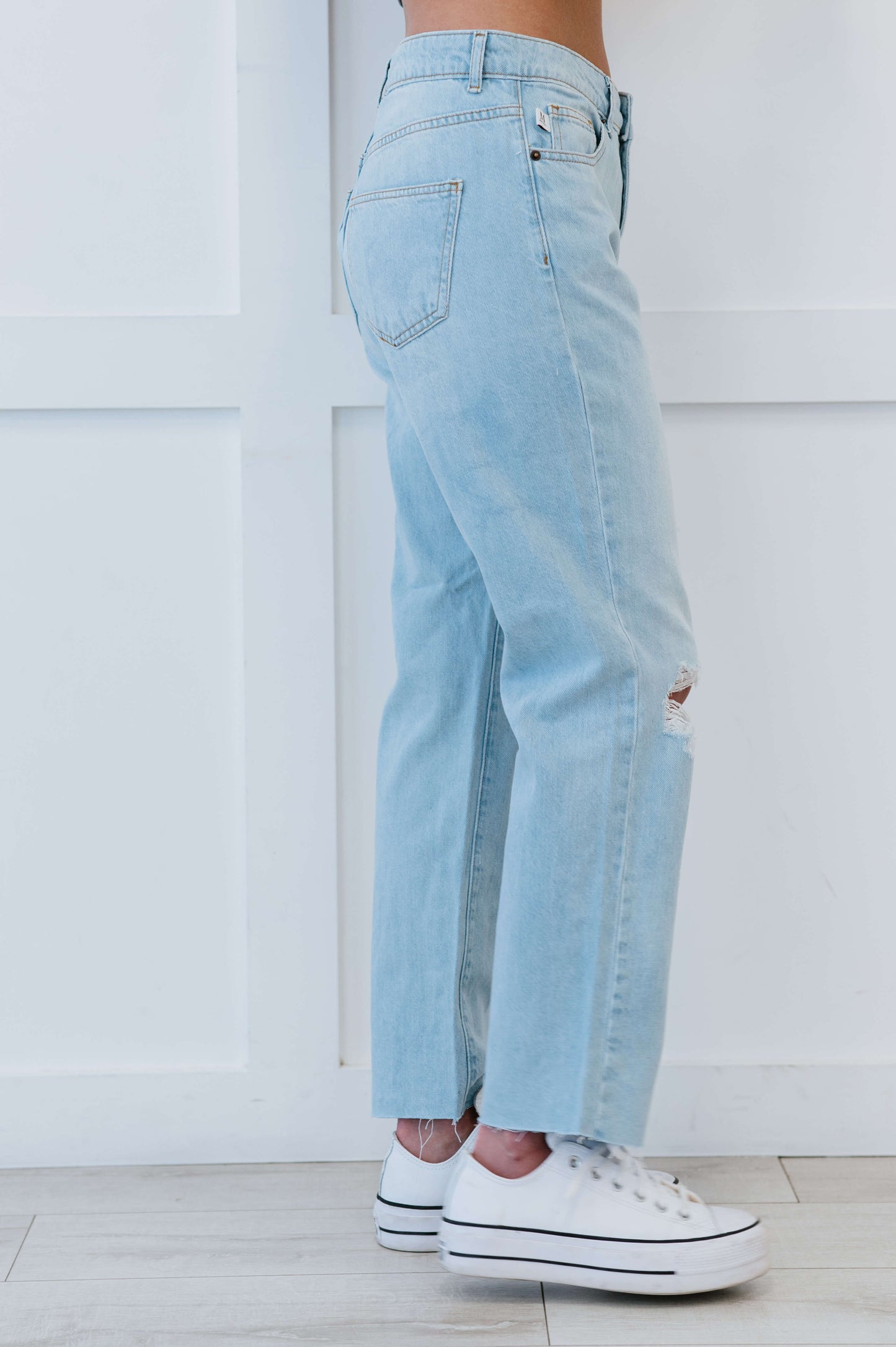 Distressed Raw Hem Mom Jeans