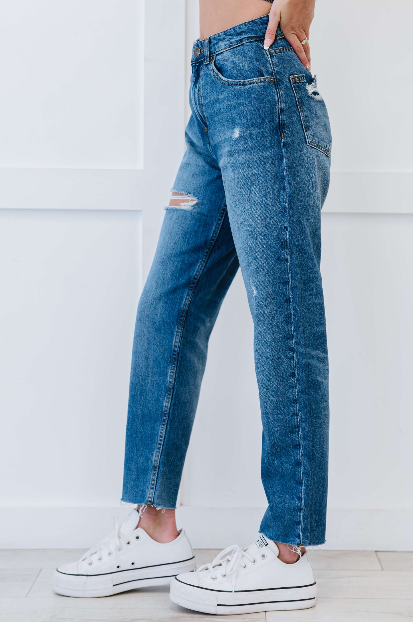 Distressed High Waist Boyfriend Jeans