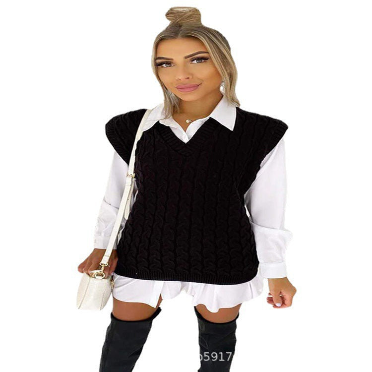 Ribbed V-Line Sweater Vest